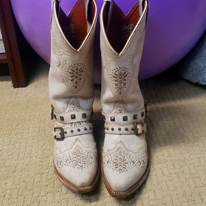 Dan Post cowgirl boots 8.5, they run a  bit big for 8.5